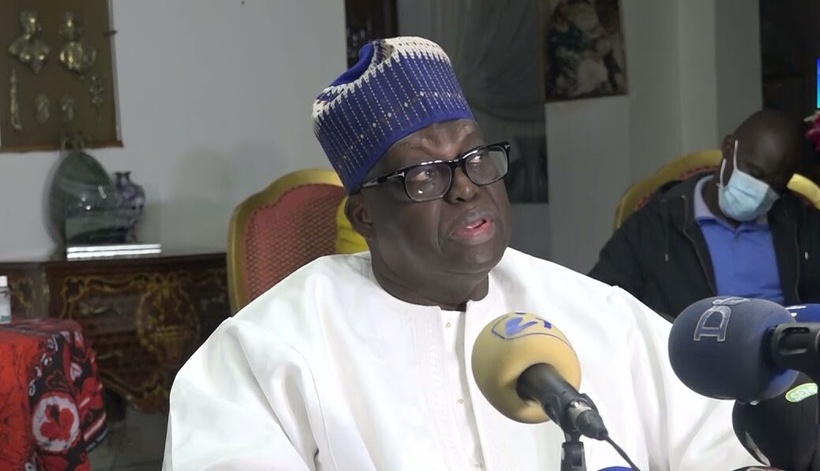 Moustapha Niass rend un dernier hommage à Madior Diouf : "un homme droit, sérieux et rigoureux" Moustapha Niass rend un dernier hommage à Madior Diouf : "un homme droit, sérieux et rigoureux"