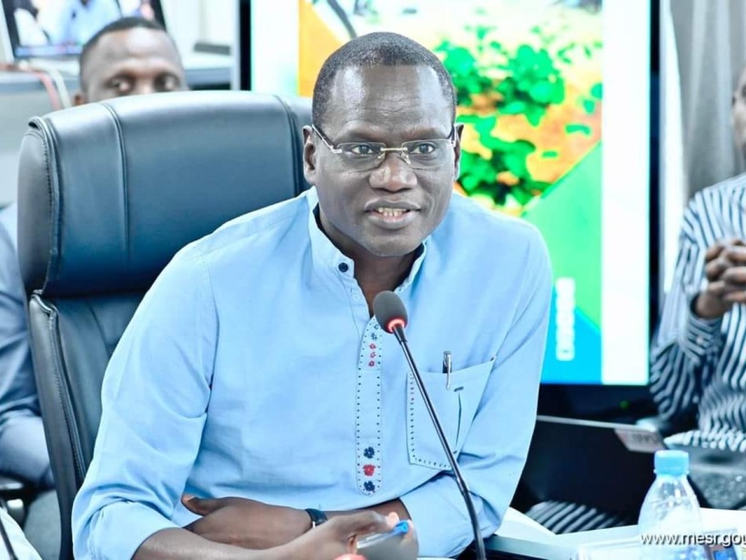 Sénégal : Le ministère de l'Enseignement supérieur alerte sur une structure privée proposant ses services pour la signature des diplômes Sénégal : Le ministère de l'Enseignement supérieur alerte sur une structure privée proposant ses services pour la signature des diplômes