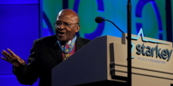 COP21 : Desmond Tutu met en garde contre les risques d’échec alors que 150 dirigeants sont réunis à Paris
