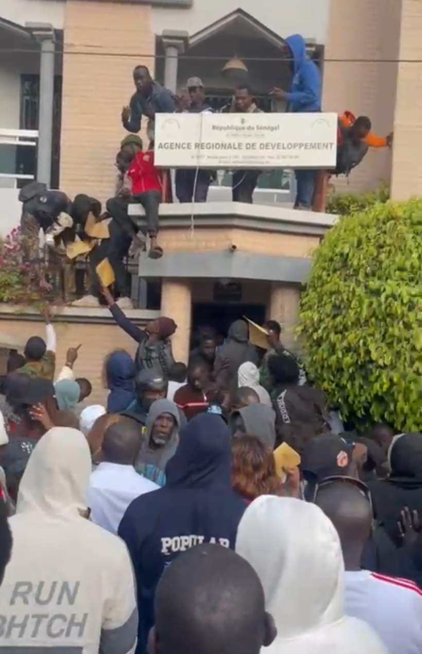 Face à l'afflux massif dans les BOAS, le dépôt des candidatures pour la migration circulaire vers l'Espagne se fera désormais exclusivement en ligne Face à l'afflux massif dans les BOAS, le dépôt des candidatures pour la migration circulaire vers l'Espagne se fera désormais exclusivement en ligne