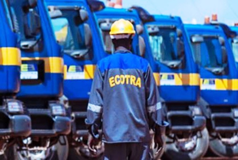 Des travailleurs d'Ecotra justifient l'acte d'un collègue, accusé d'avoir semé la "terreur" chez Sonko, en raison des "retards de salaires" Des travailleurs d'Ecotra justifient l'acte d'un collègue, accusé d'avoir semé la "terreur" chez Sonko, en raison des "retards de salaires"