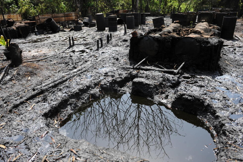 Environnement: le pétrolier Shell traîné en justice par des habitants du delta du Niger au Nigeria