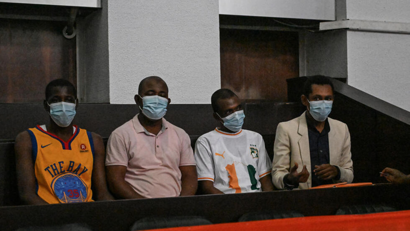 Procès de l'attentat de Grand-Bassam: la cour d'appel confirme la condamnation à vie pour 4 accusés Procès de l'attentat de Grand-Bassam: la cour d'appel confirme la condamnation à vie pour 4 accusés