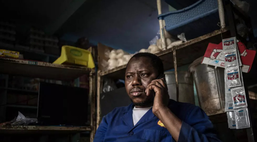 Mali: nouvelles taxes sur la téléphonie, appel des consommateurs à la réduction du train de vie de l'État Mali: nouvelles taxes sur la téléphonie, appel des consommateurs à la réduction du train de vie de l'État