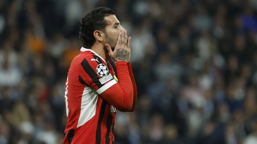 Ligue des Champions : réduit à 10, l’AC Milan se fait éliminer par Feyenoord Ligue des Champions : réduit à 10, l’AC Milan se fait éliminer par Feyenoord