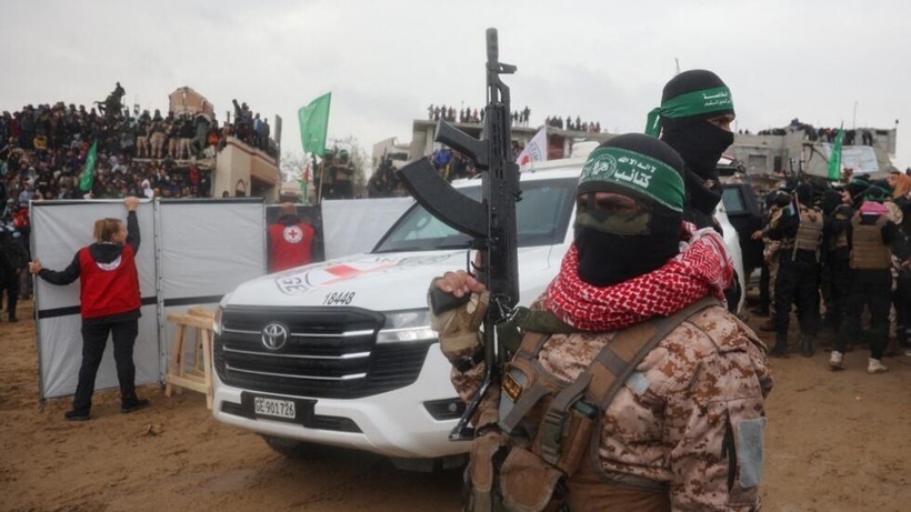 Gaza: le Hamas remet quatre dépouilles d'otages à la Croix-Rouge Gaza: le Hamas remet quatre dépouilles d'otages à la Croix-Rouge