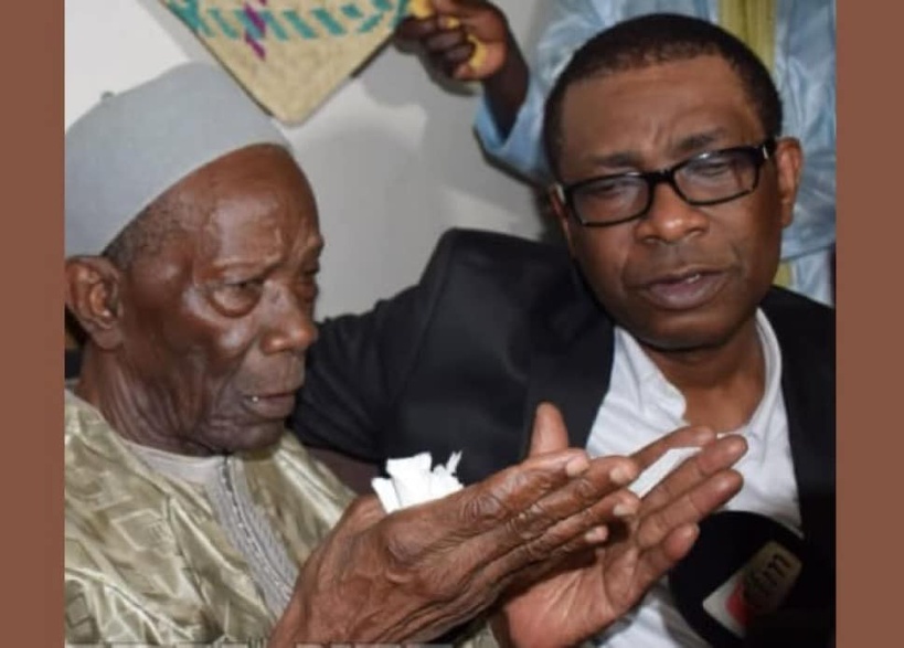 Youssou Ndour après le décès de son père : « Mon mentor, mon guide nous a quittés » Youssou Ndour après le décès de son père : « Mon mentor, mon guide nous a quittés »