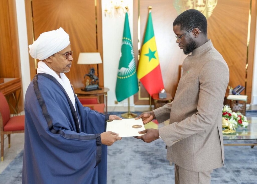 Diplomatie : le président de la République Diomaye Faye a reçu 5 nouveaux ambassadeurs accrédités au Sénégal Diplomatie : le président de la République Diomaye Faye a reçu 5 nouveaux ambassadeurs accrédités au Sénégal