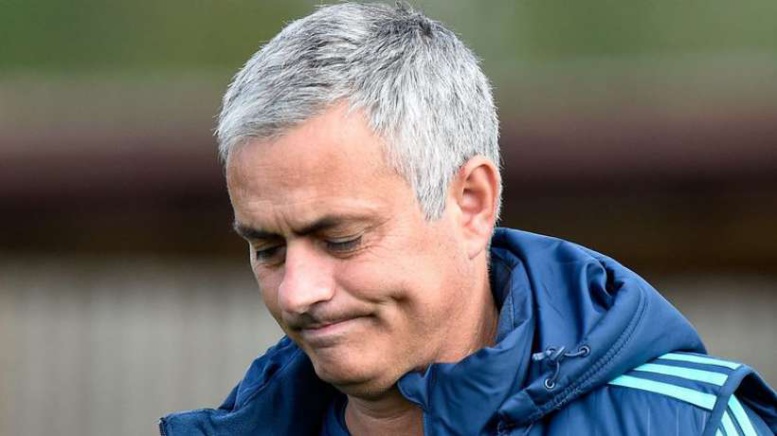 Chelsea : Mourinho au bord de la rupture ! Chelsea : Mourinho au bord de la rupture !