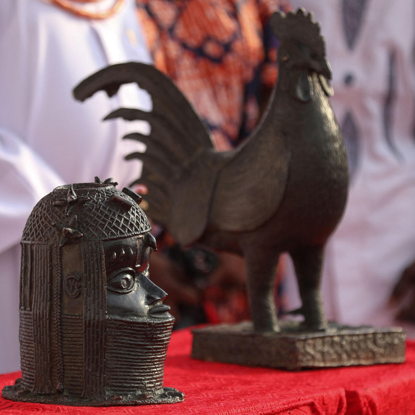 Les Pays-Bas vont restituer au Nigeria des statuettes de bronze volées Les Pays-Bas vont restituer au Nigeria des statuettes de bronze volées