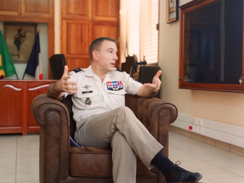 Général de brigade Yves Aunis, Commandant des EPS Général de brigade Yves Aunis, Commandant des EPS