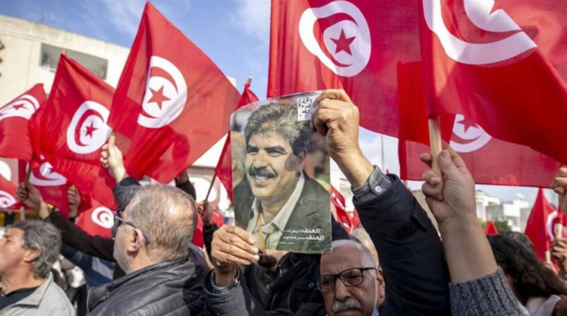 Tunisie: huit personnes condamnées à mort pour l'assassinat d'un élu de gauche en 2013 (médias locaux) Tunisie: huit personnes condamnées à mort pour l'assassinat d'un élu de gauche en 2013 (médias locaux)