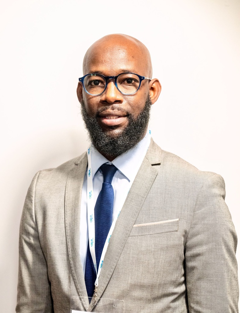 Waly Diouf Bodian : une panouille à la tête du Port de Dakar (Aly BATHILY) Waly Diouf Bodian : une panouille à la tête du Port de Dakar (Aly BATHILY)