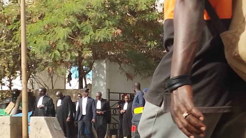 Pool judicaire financier: pour éviter la prison, Farba Ngom a proposé de mettre en garantie des immeubles d'une valeur de 31 milliards FCFA Pool judicaire financier: pour éviter la prison, Farba Ngom a proposé de mettre en garantie des immeubles d'une valeur de 31 milliards FCFA