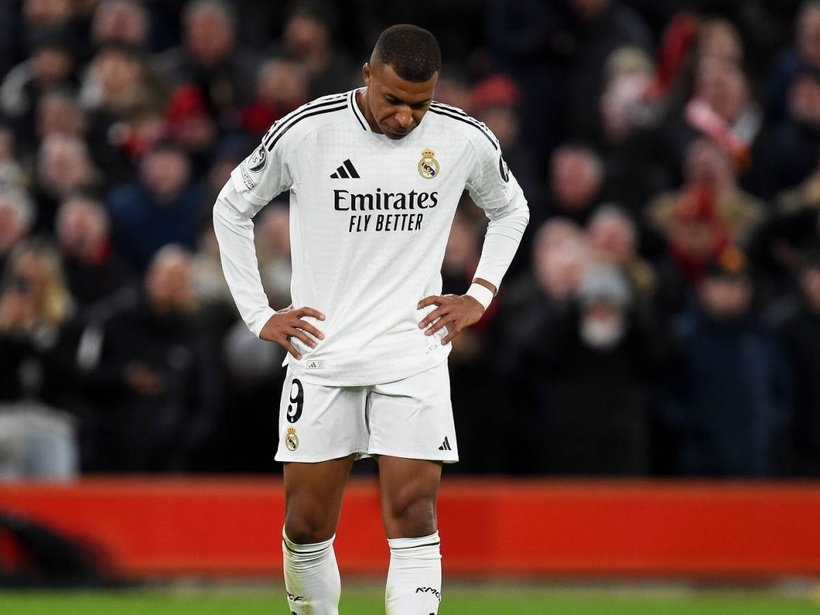 Real Madrid : le remplacement de Kylian Mbappé coûte cher à Carlo Ancelotti ! Real Madrid : le remplacement de Kylian Mbappé coûte cher à Carlo Ancelotti !