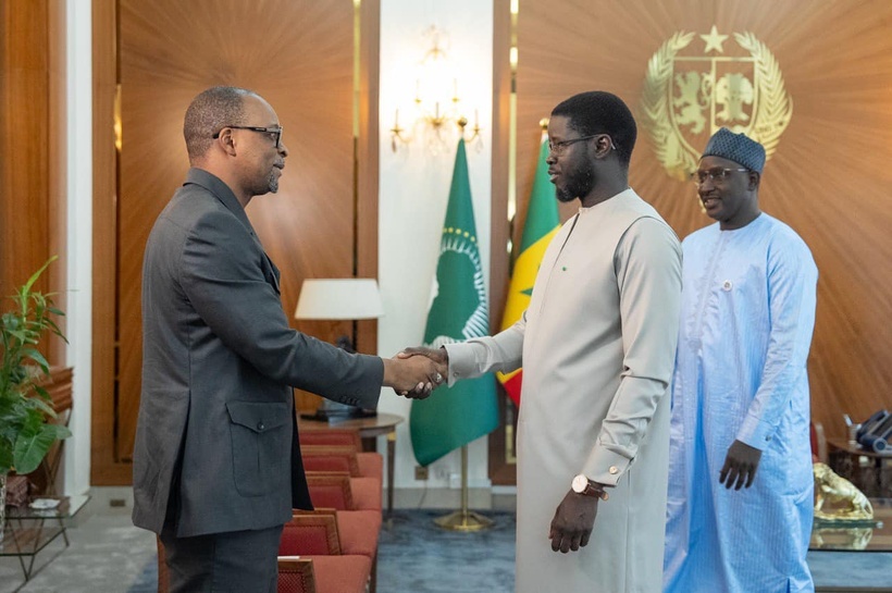 Le Président Diomaye a reçu une délégation de l’OMVG : progrès et défis au centre des discussions Le Président Diomaye a reçu une délégation de l’OMVG : progrès et défis au centre des discussions