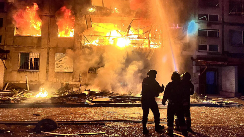 Ukraine: après trois ans de guerre, la proposition de cessez-le-feu accueillie avec circonspection Ukraine: après trois ans de guerre, la proposition de cessez-le-feu accueillie avec circonspection