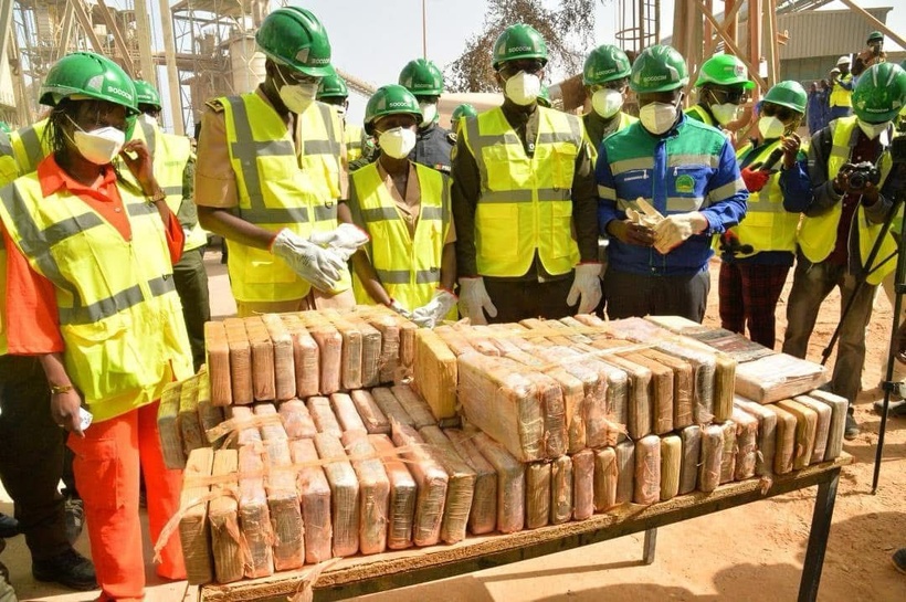 Lutte contre le trafic de drogues : 2605,16 Kg de cocaïne incinérés dans les fours de la SOCOCIM Lutte contre le trafic de drogues : 2605,16 Kg de cocaïne incinérés dans les fours de la SOCOCIM