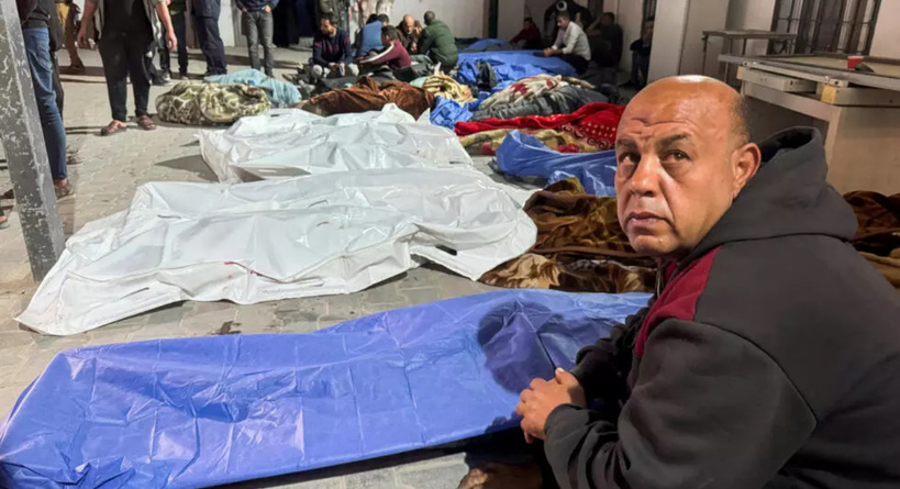 Israël mène de «vastes frappes» à Gaza, des centaines de morts selon la Défense civile Israël mène de «vastes frappes» à Gaza, des centaines de morts selon la Défense civile