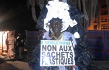 le gouvernement annonce l’entrée en vigueur de la loi interdisant les sachets plastiques le gouvernement annonce l’entrée en vigueur de la loi interdisant les sachets plastiques