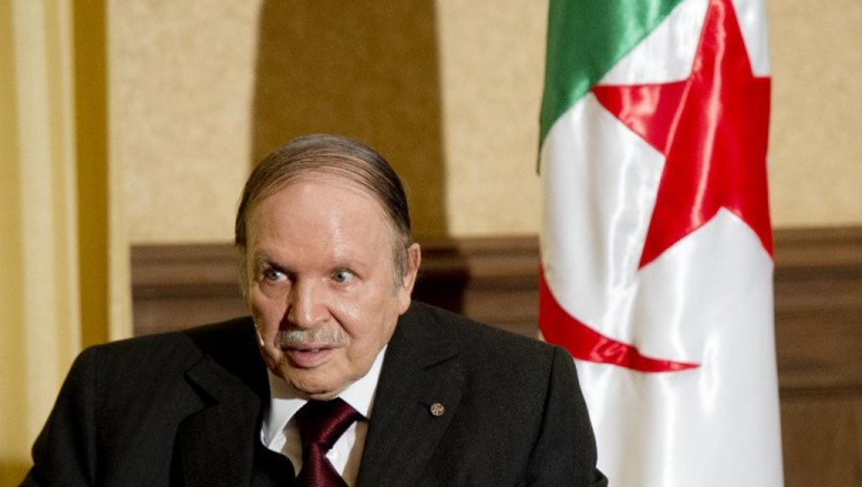 Constitution algérienne: l’avant-projet de réforme présenté