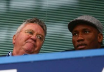 Chelsea, Hiddink réfute l'arrivée de Drogba dans le staff Chelsea, Hiddink réfute l'arrivée de Drogba dans le staff