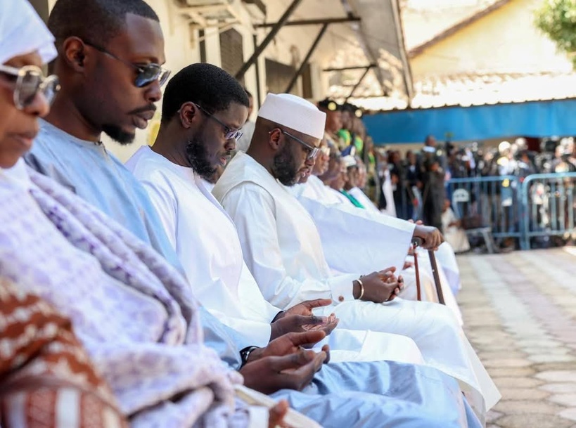 Quelques images de la levée de corps du président du Conseil constitutionnel en présence du chef de l'État Bassirou Diomaye Faye Quelques images de la levée de corps du président du Conseil constitutionnel en présence du chef de l'État Bassirou Diomaye Faye