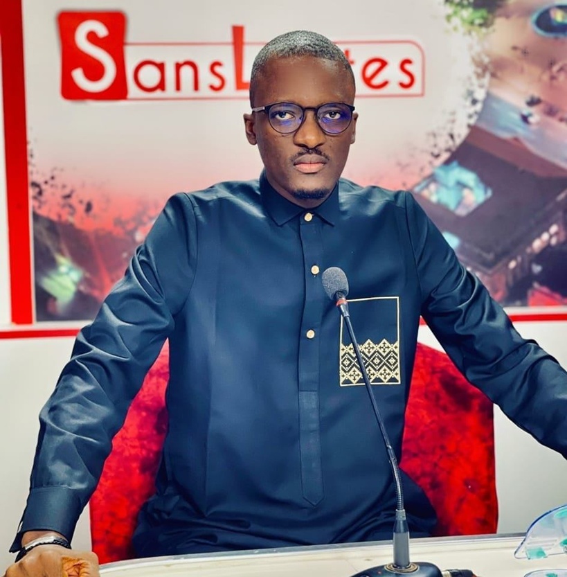 Reprises des articles d'Afrique confidentielle : un chroniquer de Sanslimites arrêté par la Section de recherches Reprises des articles d'Afrique confidentielle : un chroniquer de Sanslimites arrêté par la Section de recherches