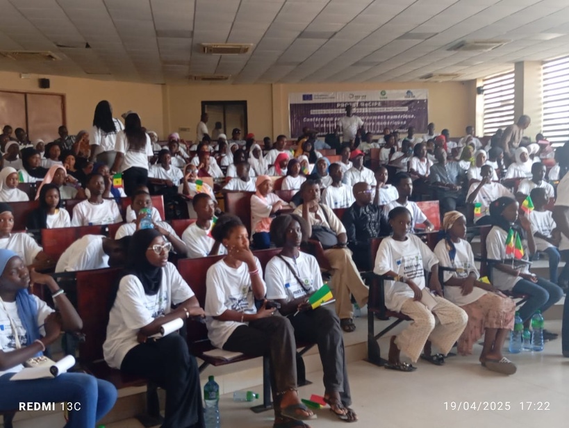 Protection contre les dangers de l’internet : le Forum Civil arme les jeunes de Kolda Protection contre les dangers de l’internet : le Forum Civil arme les jeunes de Kolda