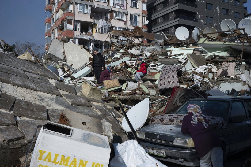 Turquie : un puissant séisme de magnitude 6,2 frappe Istanbul Turquie : un puissant séisme de magnitude 6,2 frappe Istanbul