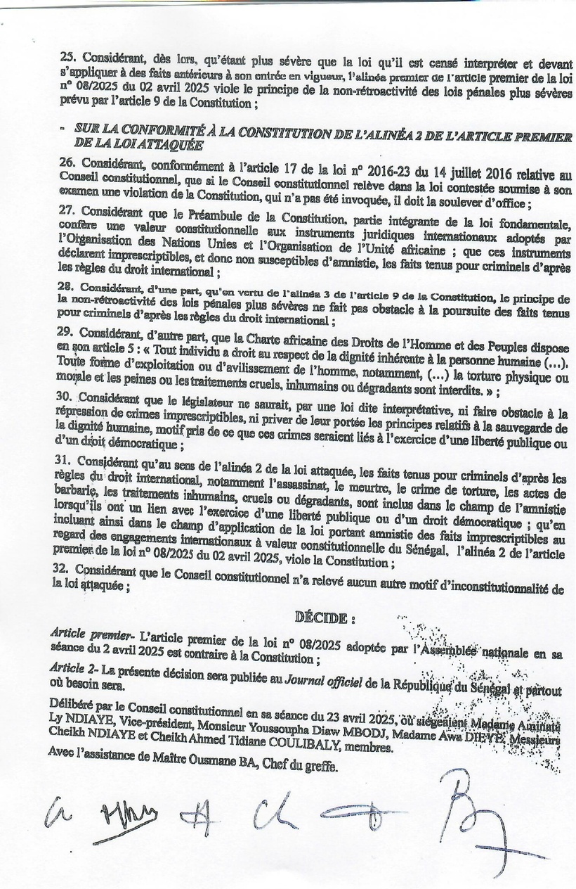 Sénégal : le Conseil constitutionnel invalide la loi d’interprétation portée par Amadou Ba (Décision du Conseil constitutionnel) Sénégal : le Conseil constitutionnel invalide la loi d’interprétation portée par Amadou Ba (Décision du Conseil constitutionnel)