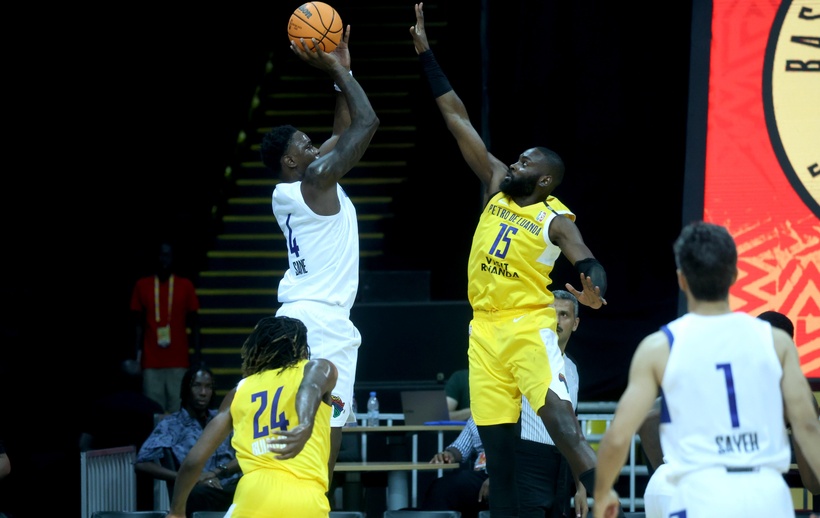 BAL - Conférence Sahara : Babacar Sané éblouit, l'US Monastir terrasse Petro Luanda BAL - Conférence Sahara : Babacar Sané éblouit, l'US Monastir terrasse Petro Luanda