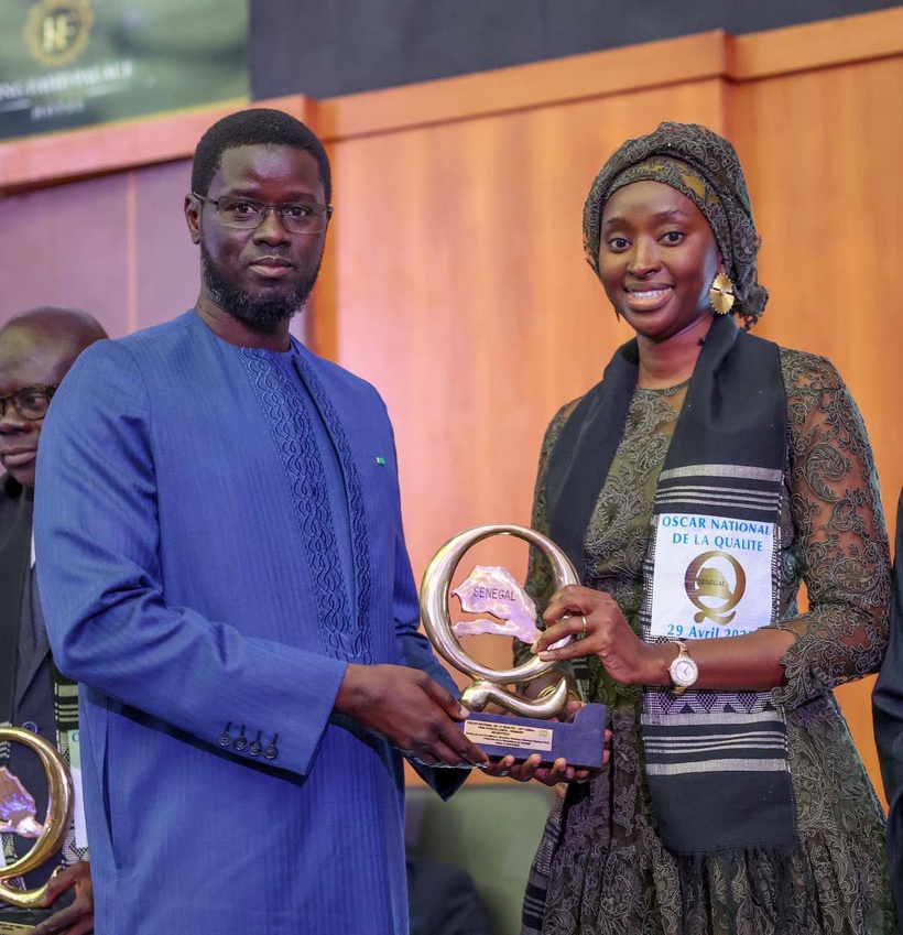 Prix Oscar : le Président Diomaye encourage les entreprises et organismes à persévérer dans la voie de l’amélioration continue Prix Oscar : le Président Diomaye encourage les entreprises et organismes à persévérer dans la voie de l’amélioration continue