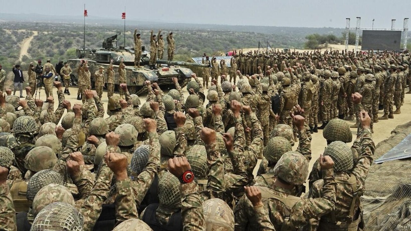 Tensions Inde-Pakistan : l'armée pakistanaise dit avoir fait un deuxième essai de lancement de missiles Tensions Inde-Pakistan : l'armée pakistanaise dit avoir fait un deuxième essai de lancement de missiles