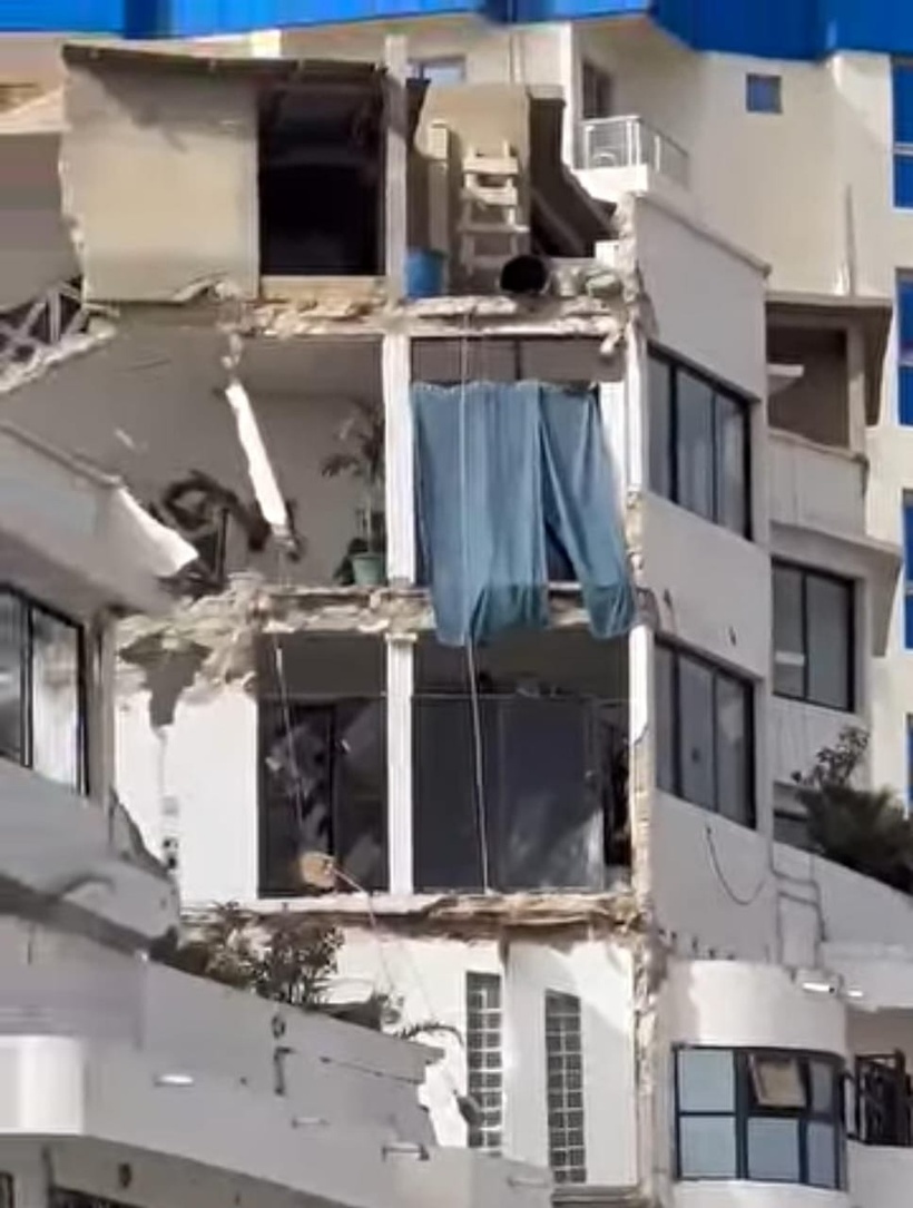 Dernière minute : un immeuble de cinq étages s'effondre à Ngor