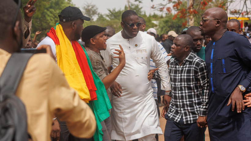 Mali: les partis politiques reportent leur manifestation mais restent mobilisés Mali: les partis politiques reportent leur manifestation mais restent mobilisés