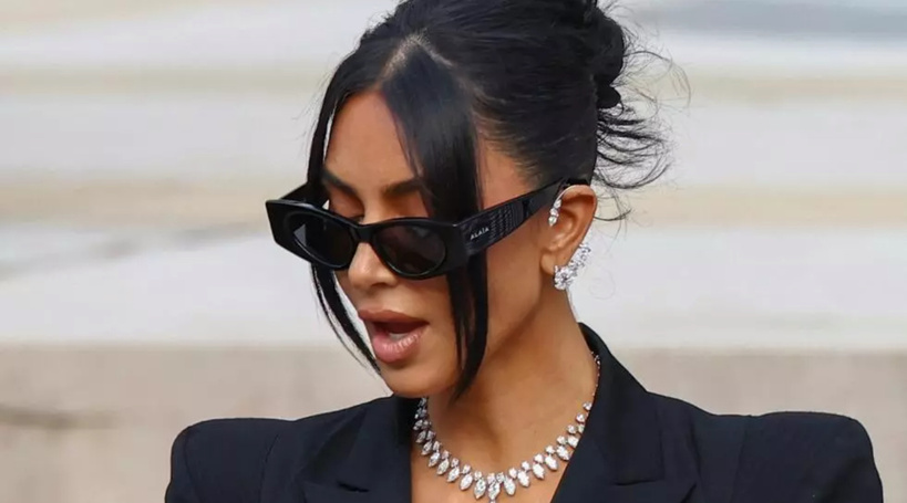 Au procès de ses braqueurs, Kim Kardashian raconte avoir été «certaine de mourir» Au procès de ses braqueurs, Kim Kardashian raconte avoir été «certaine de mourir»