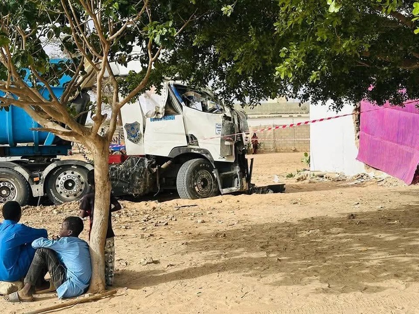 Darou Khoudoss: une adolescente tuée dans son sommeil par un camion fou Darou Khoudoss: une adolescente tuée dans son sommeil par un camion fou