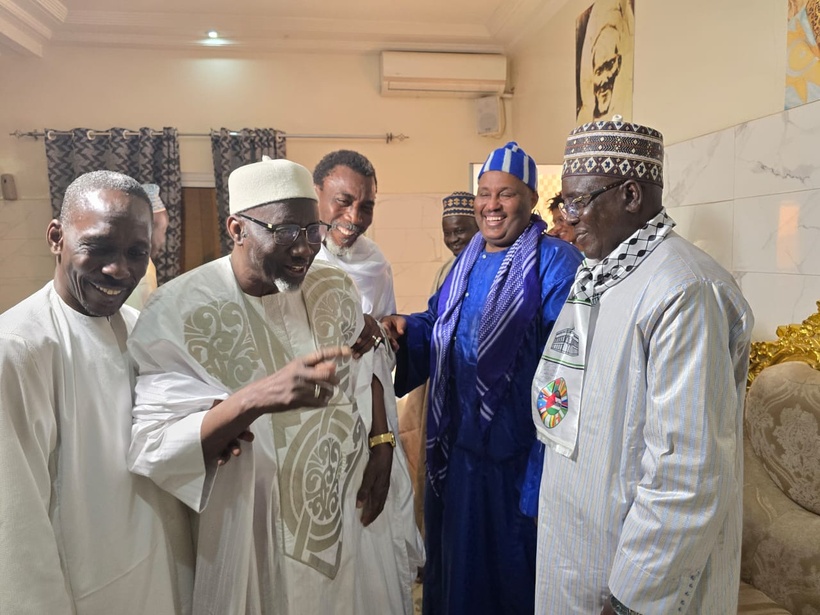 Dialogue politique: le Facilitateur en tournée auprès des guides religieux pour asseoir un consensus national Dialogue politique: le Facilitateur en tournée auprès des guides religieux pour asseoir un consensus national