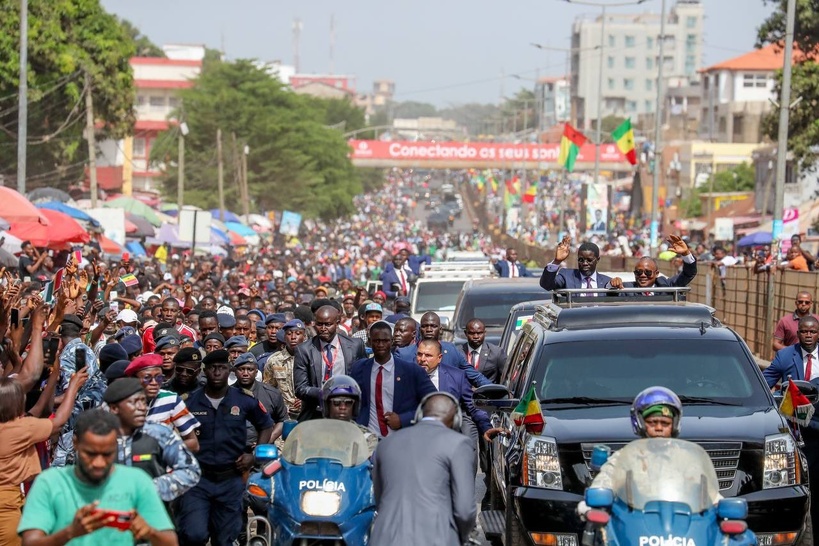 Guinée : Bassirou Diomaye Faye accueilli en grande pompe