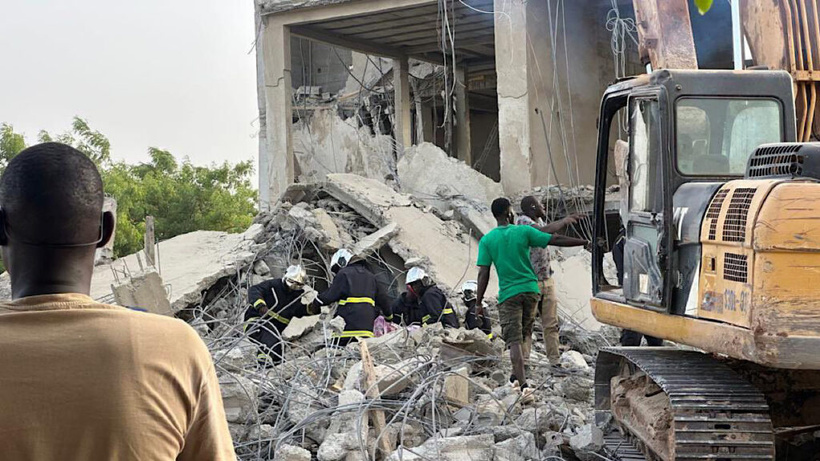 Effondrement d’un immeuble en construction à Touba : Jean Baptiste Tine attendu sur les lieux ce jeudi Effondrement d’un immeuble en construction à Touba : Jean Baptiste Tine attendu sur les lieux ce jeudi