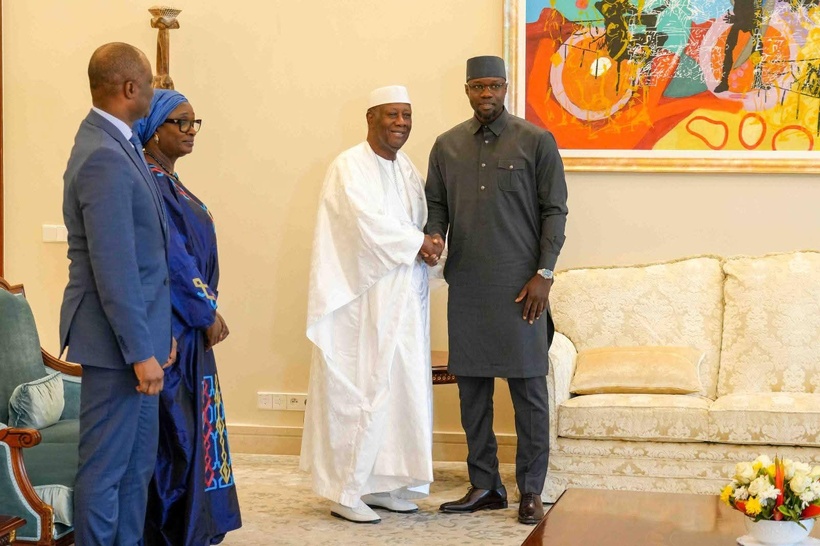 En images – Côte d’Ivoire : le Premier ministre sénégalais Ousmane Sonko reçu en audience par le Président Alassane Ouattara En images – Côte d’Ivoire : le Premier ministre sénégalais Ousmane Sonko reçu en audience par le Président Alassane Ouattara