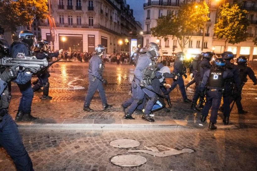 Le PSG sacré : le préfet de Paris dénonce des "bandes de pilleurs" et annonce 392 interpellation Le PSG sacré : le préfet de Paris dénonce des "bandes de pilleurs" et annonce 392 interpellation