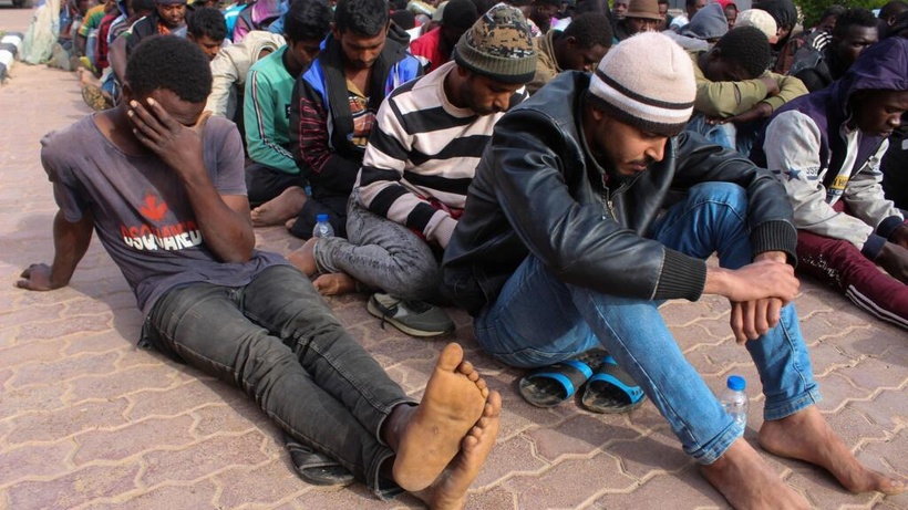 Migrants en Libye: exactions et vols deviennent la norme, accusent des militants des droits humains Migrants en Libye: exactions et vols deviennent la norme, accusent des militants des droits humains
