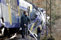 Allemagne: plusieurs morts et des centaines de blessés dans un accident ferroviaire en Bavière Allemagne: plusieurs morts et des centaines de blessés dans un accident ferroviaire en Bavière