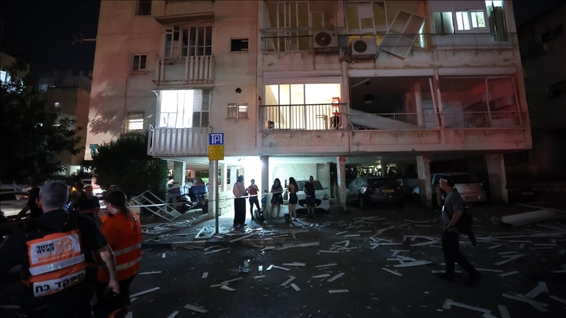 Israël : 1 mort et 14 blessés après une attaque iranienne à Tamra (médias israéliens) Israël : 1 mort et 14 blessés après une attaque iranienne à Tamra (médias israéliens)