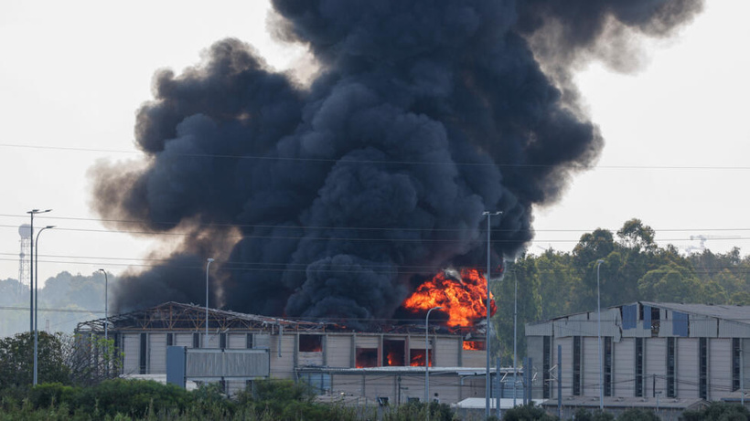 Israël dit mener des «frappes de grande envergure» en Iran, qui menace d'intensifier ses attaques Israël dit mener des «frappes de grande envergure» en Iran, qui menace d'intensifier ses attaques