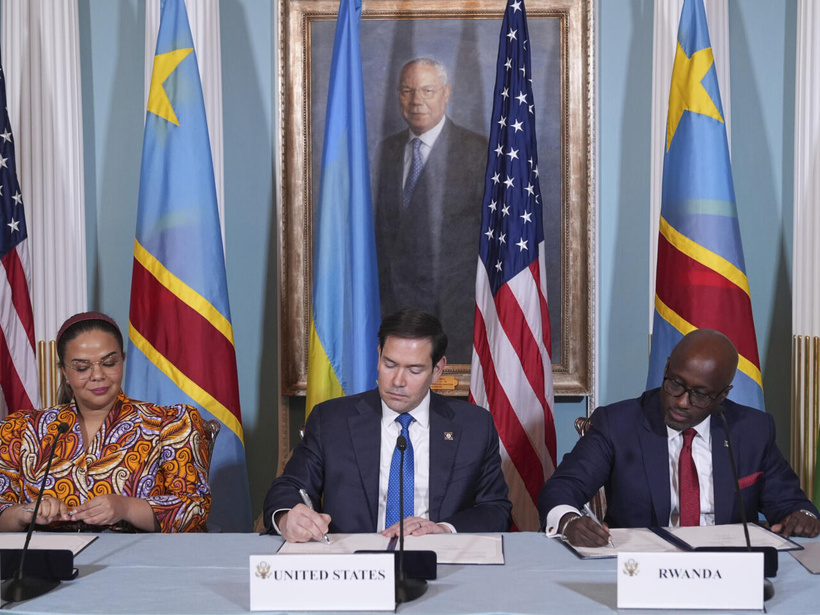 Conflit dans l’est de la RDC: les experts congolais et rwandais s'entendent sur un accord préliminaire de paix Conflit dans l’est de la RDC: les experts congolais et rwandais s'entendent sur un accord préliminaire de paix