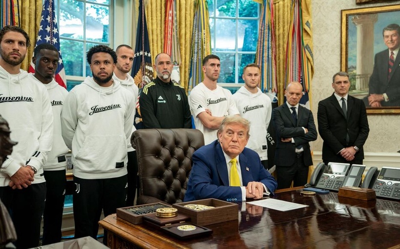 Trump provoque l’embarras des joueurs de la Juventus en évoquant les athlètes transgenres à la Maison-Blanche Trump provoque l’embarras des joueurs de la Juventus en évoquant les athlètes transgenres à la Maison-Blanche
