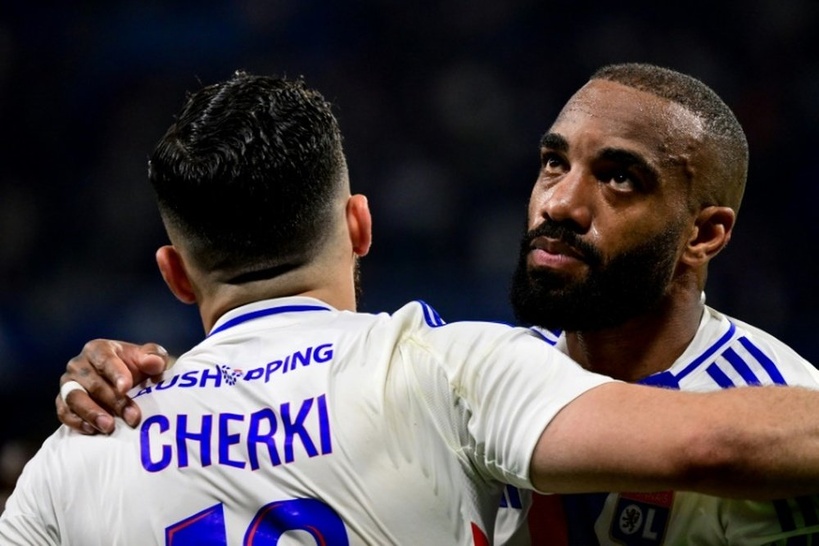 Foot : l'Olympique lyonnais rétrogradé en Ligue 2 par la DNCG Foot : l'Olympique lyonnais rétrogradé en Ligue 2 par la DNCG